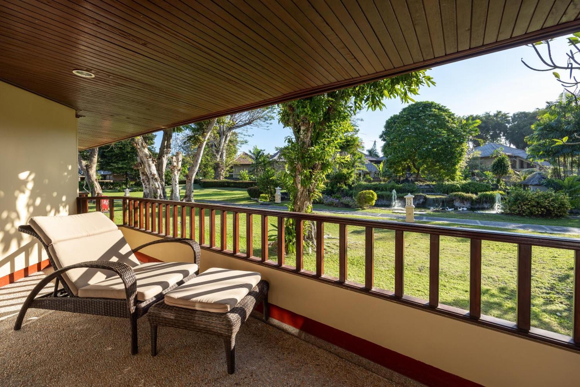 Prama Sanur Beach Bali Екстер'єр фото A view of the grounds from a guest room